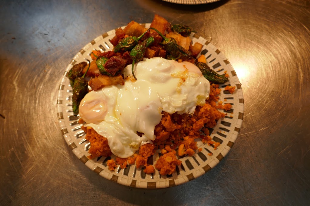 Restaurante Qarnal * Carnes * Paellas * Take away * En Villaviciosa de Odon — Comida y bebida