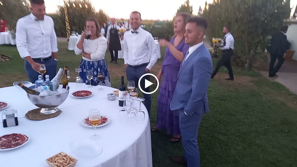 Restaurante Martinez Paiva — Videos