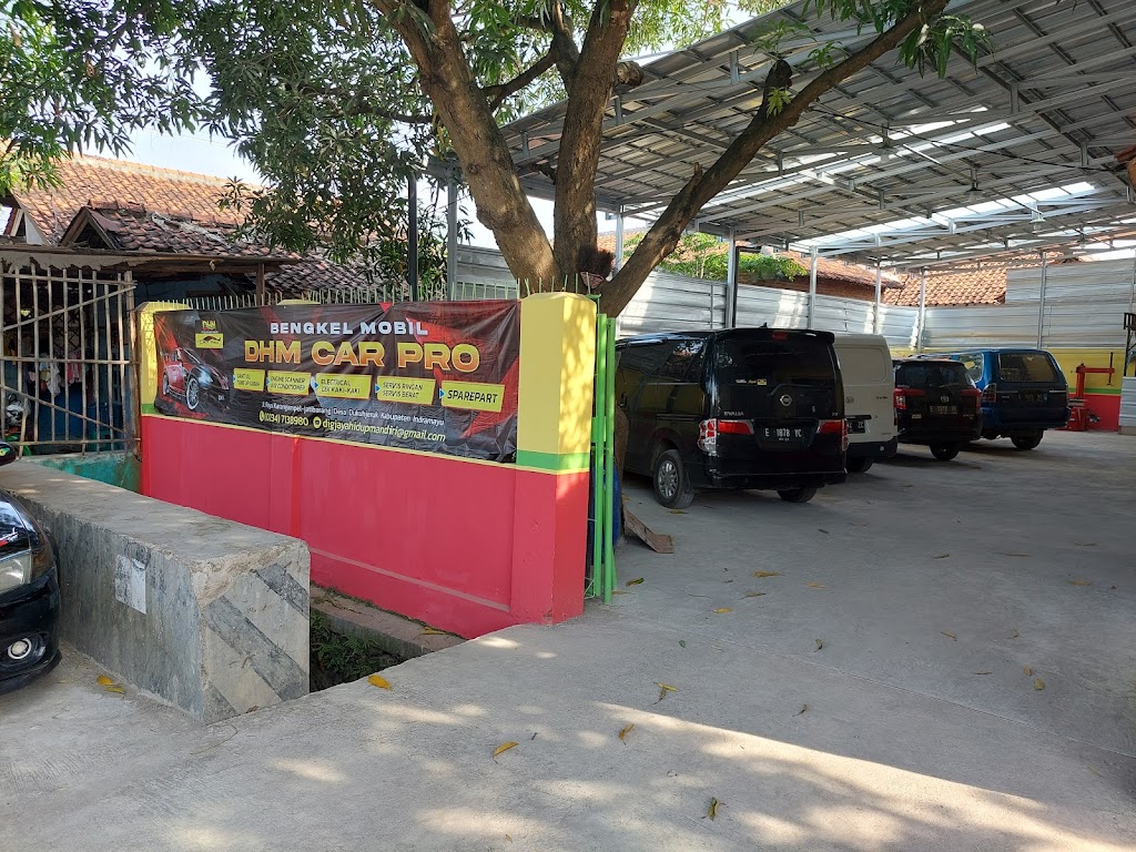 Bengkel Mobil DHM CAR PRO