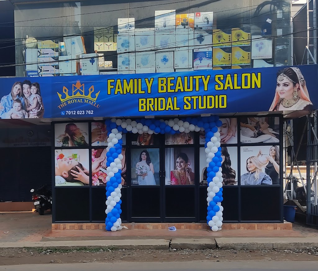The Royal Mallu Family Salon