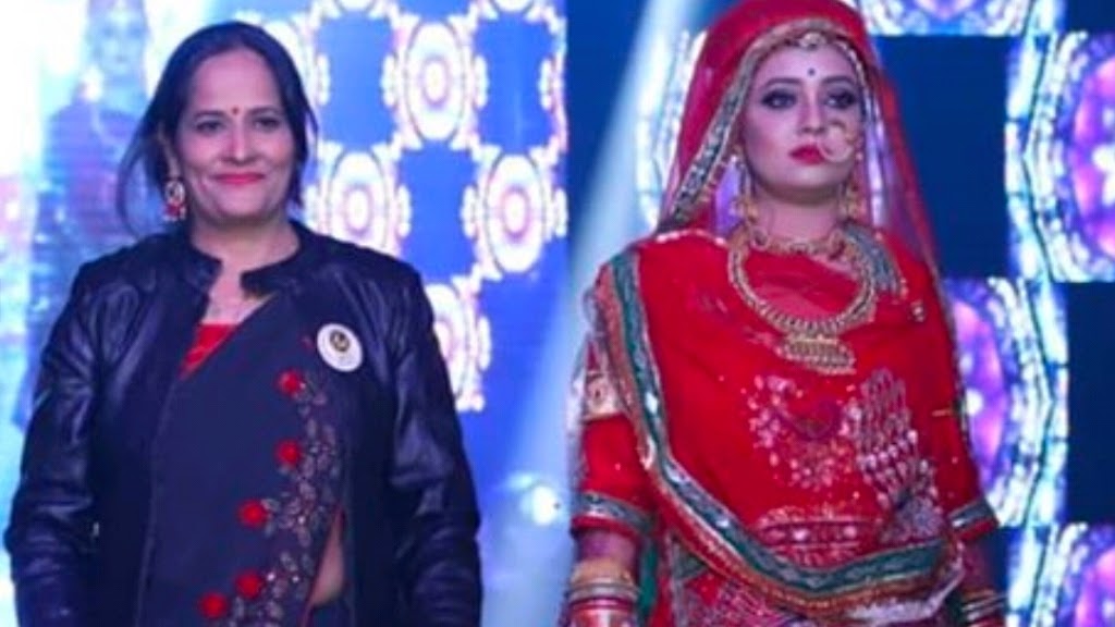 Akansha Beauty Salon Makeover By Reeta