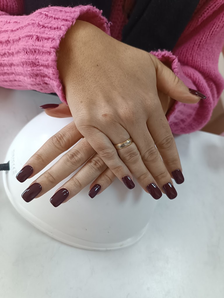 Paloma Manicura y pedicura