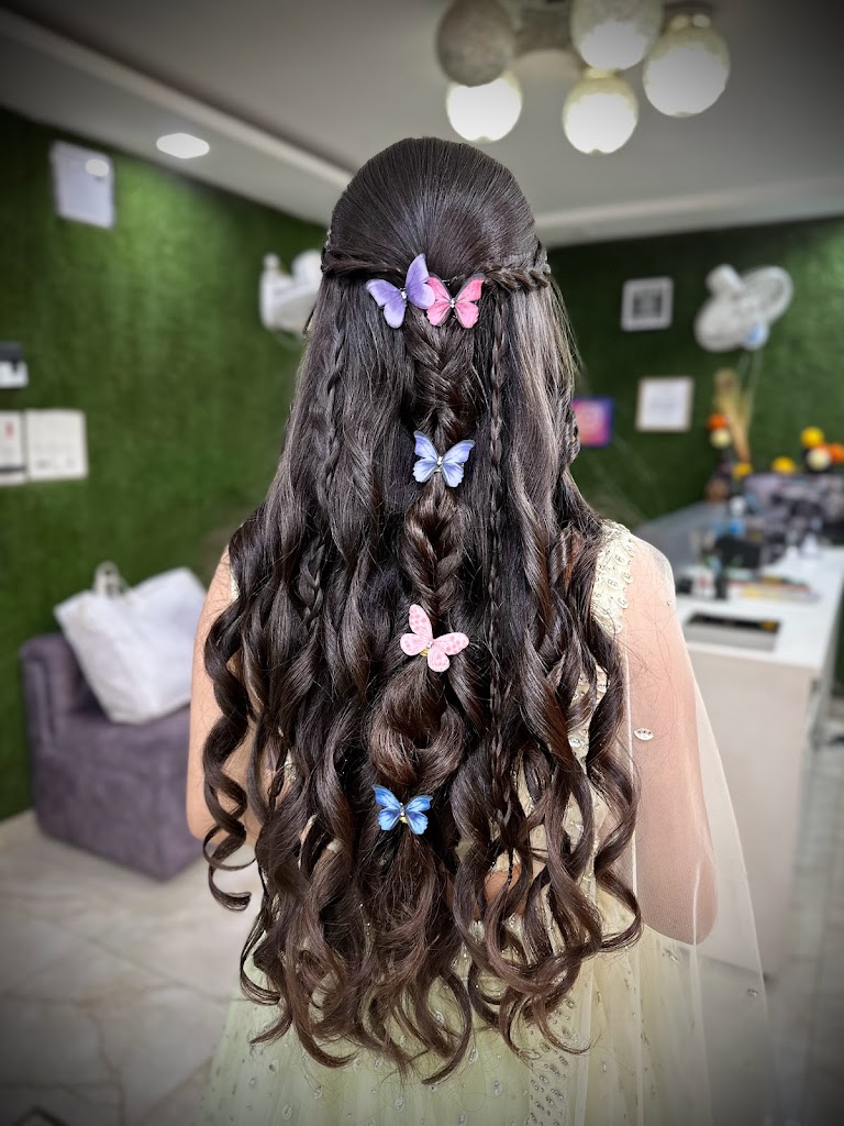 Blossom Salon Academy