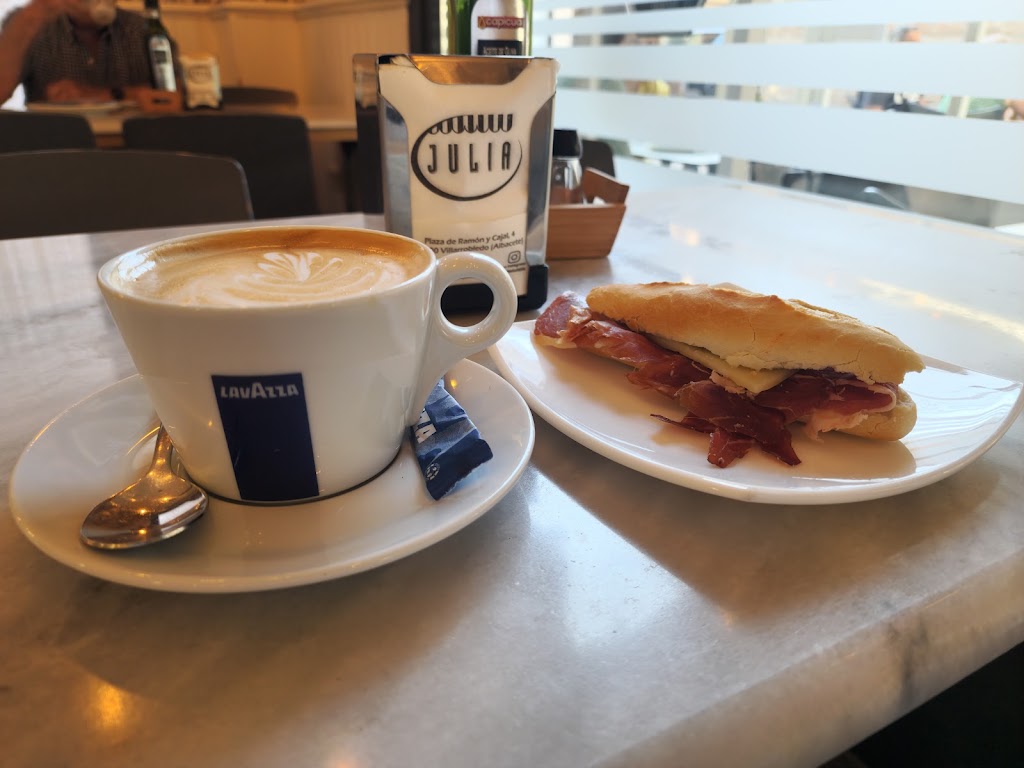 Cafeteria JULIA. — Cortado