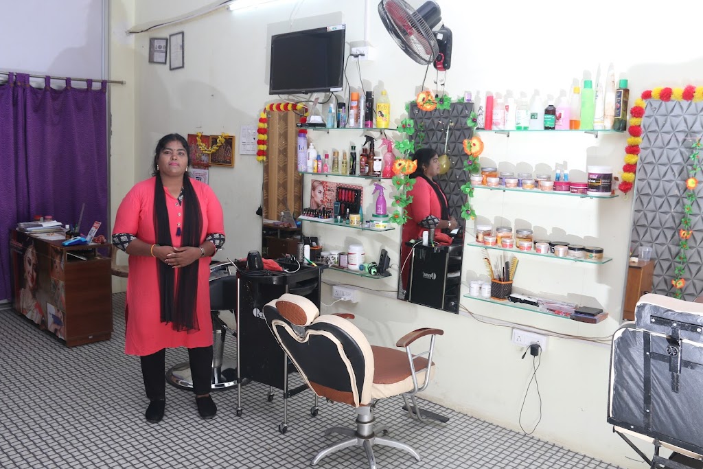 Aishvarya Beauty Care Nd Kid S Makeup Institute Training Centre