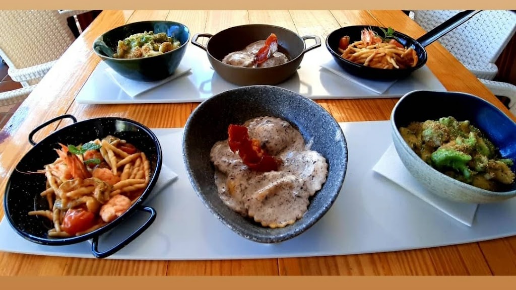 First Love — Comida y bebida