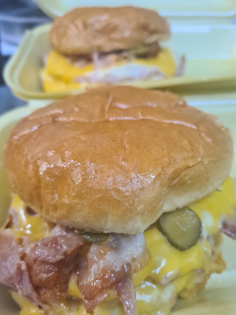 Bar cafe burguer La Quedada — Hamburguesa con queso