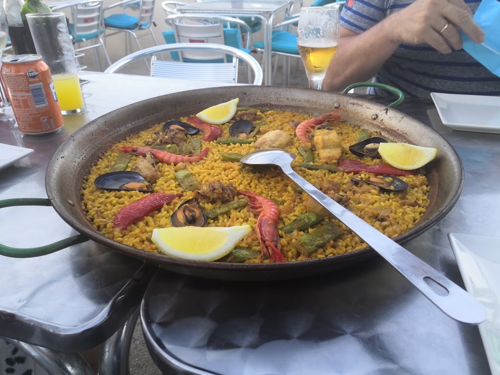 Chiringuito El Portet — Paella