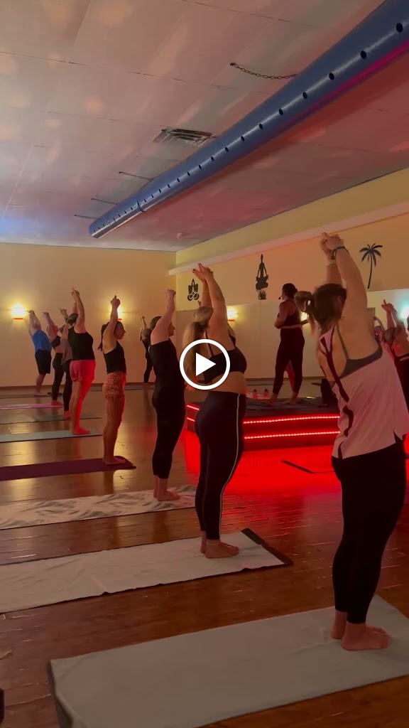  Hot Yoga Hut