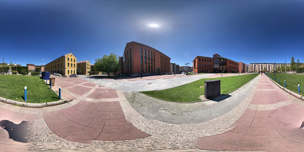 Aparcamiento de bici - Campus del Milan / Humanidades — Street View y 360deg