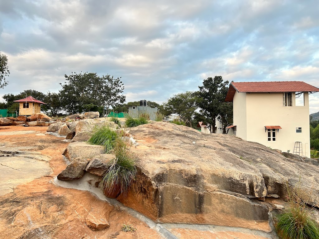 Jhari Retreat