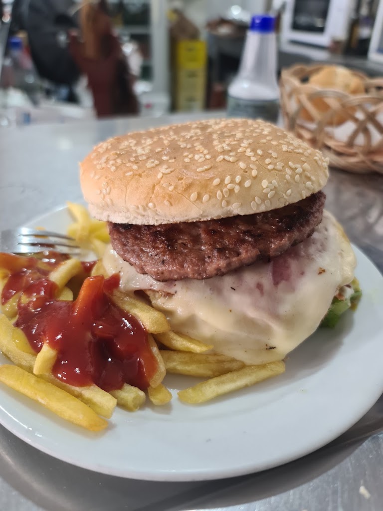 Bar cafeteria Luna — Papas fritas