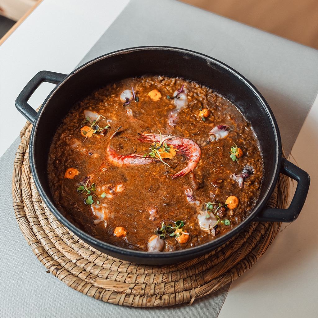 Restaurant Torre de les Aigues — Comida y bebida