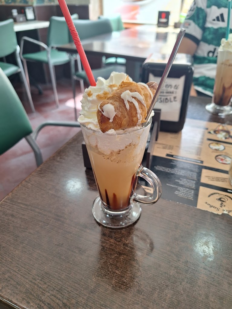 Cafeteria Dulce Sabor — Comida y bebida