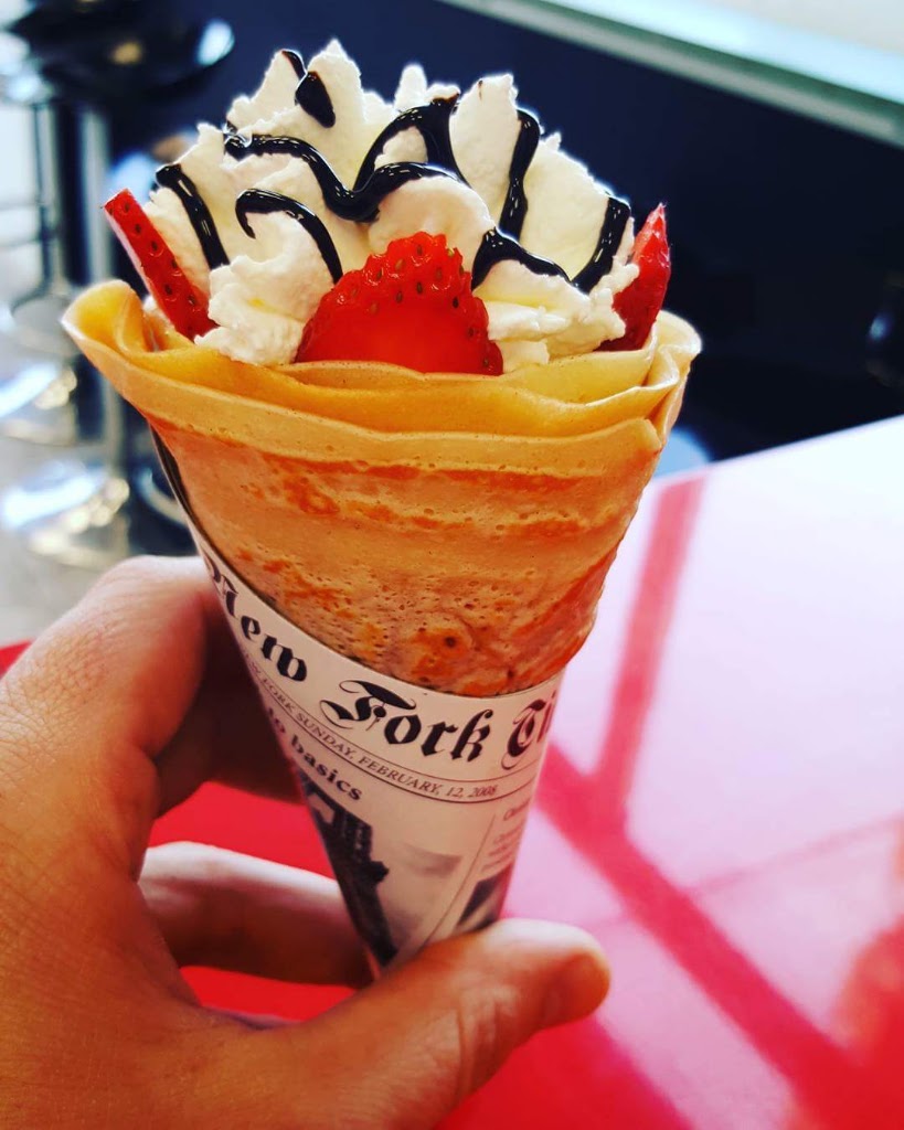 CREPERIA LA FURGO — Comida y bebida