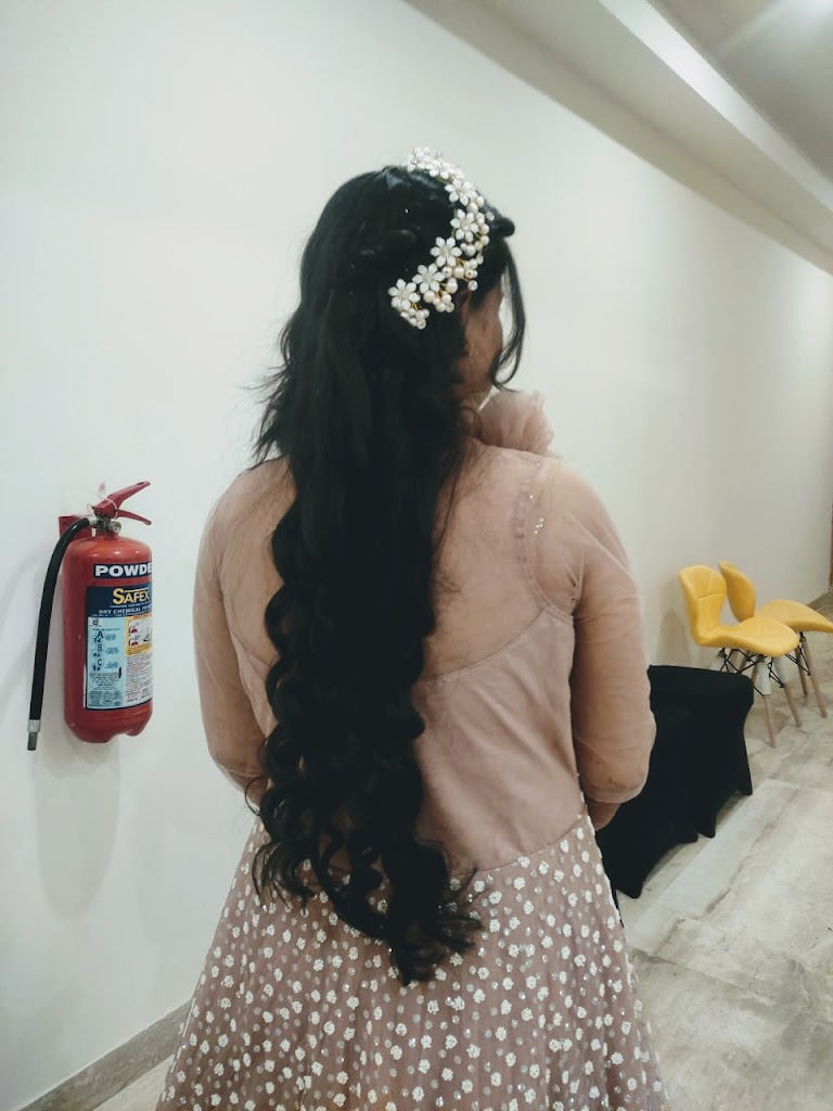 Shriya Beauty Parlour