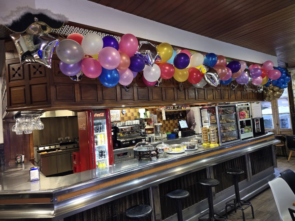 Cafe Bar Venecia — Ambiente
