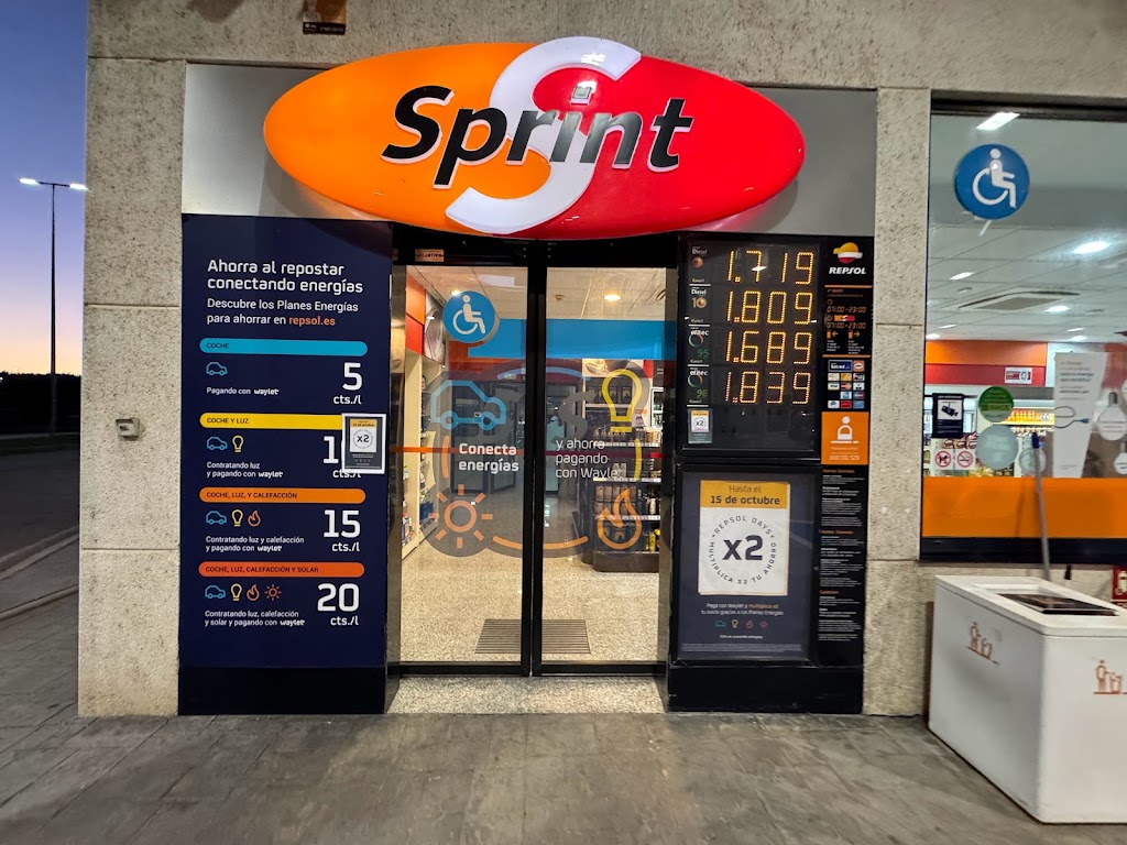Estacion de Servicio Repsol — Exterior
