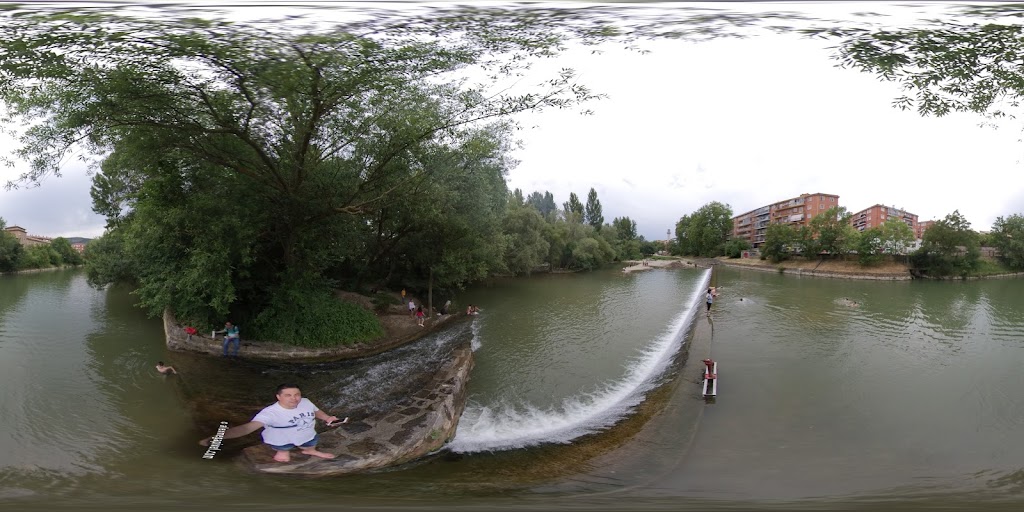 Piscina Publica Municipal "Aranzadi" de Pamplona. — Street View y 360deg