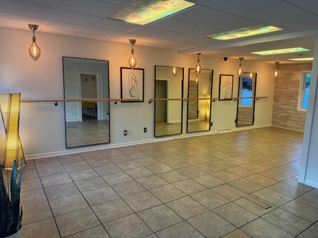  Girasole Studio, LLC