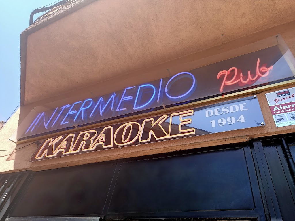 Karaoke Intermedio Pub