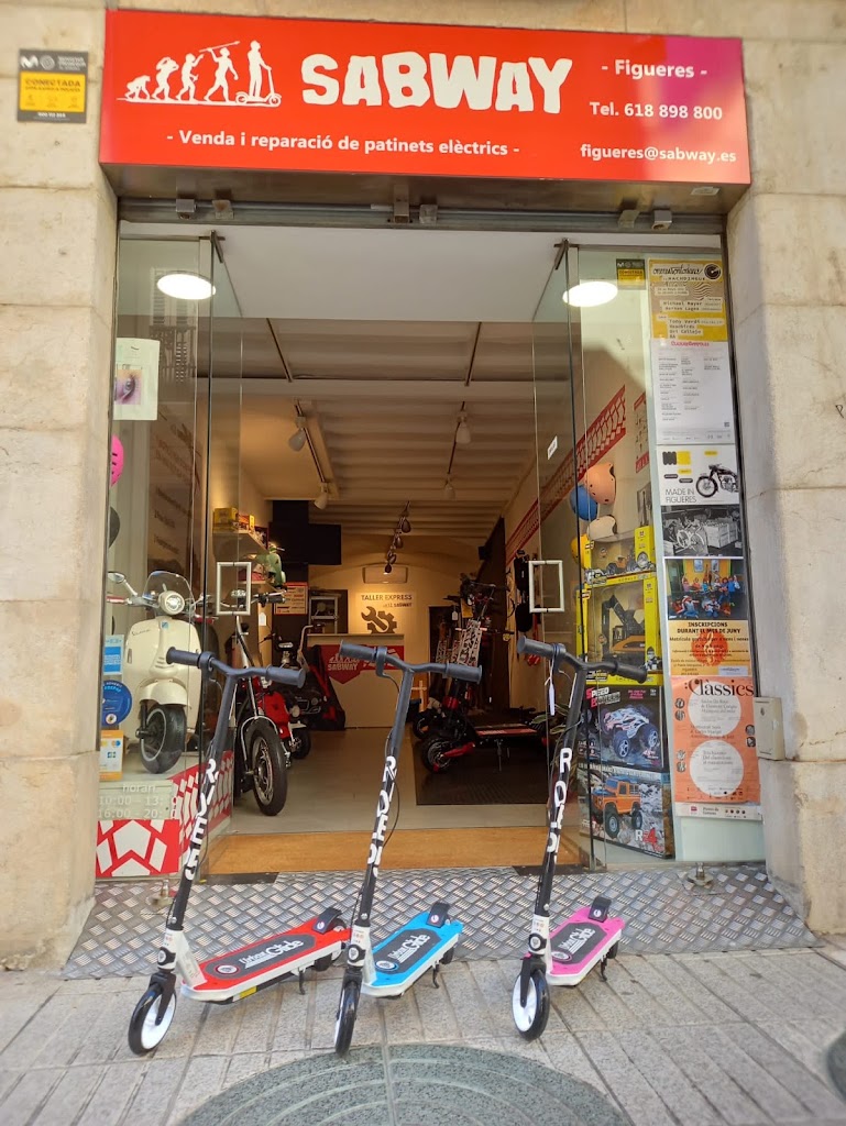 SABWAY Figueres, Patinetes electricos — Exterior