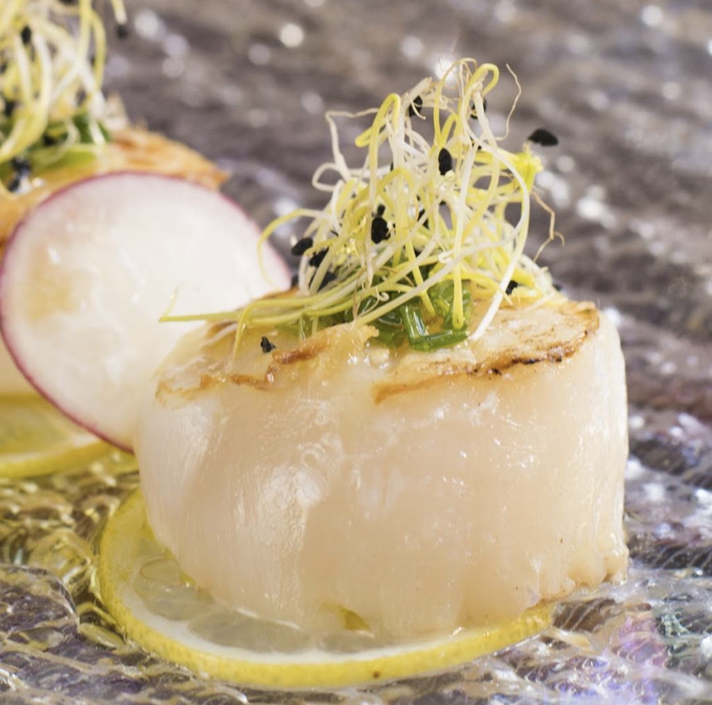 Restaurante Com En Casa Silla — Comida y bebida