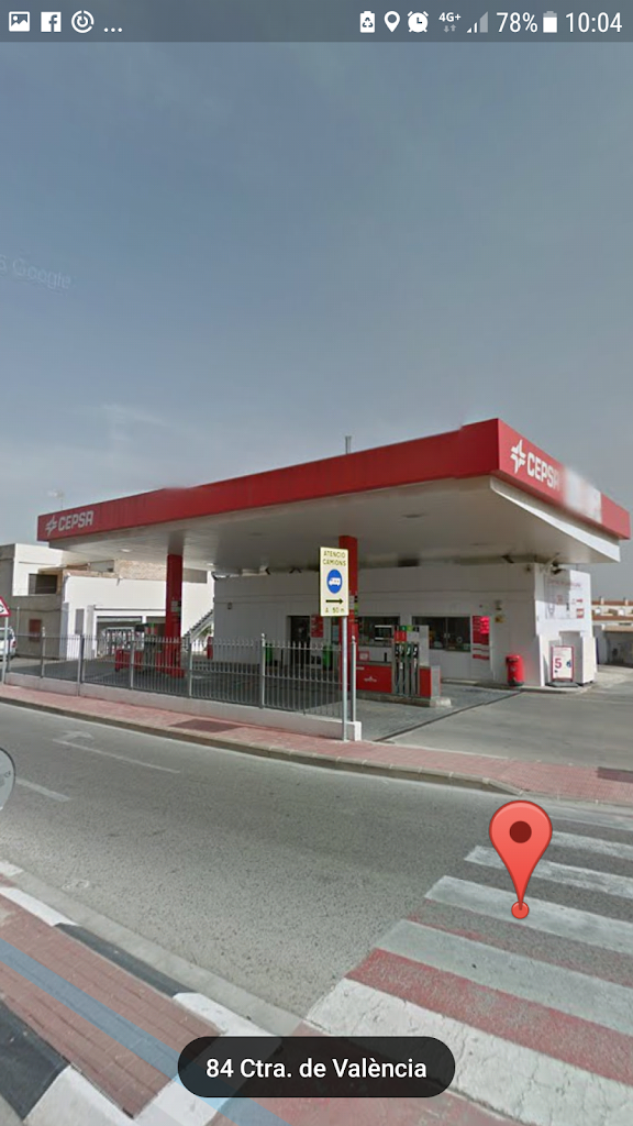 Estacion de servicio Cepsa — Surtidor de combustible
