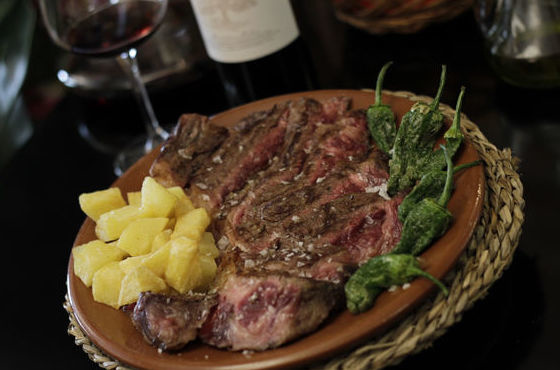 Restaurante El Almirez II — Comida y bebida