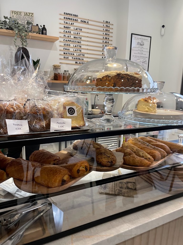 La Vecina Coffee House — Ambiente