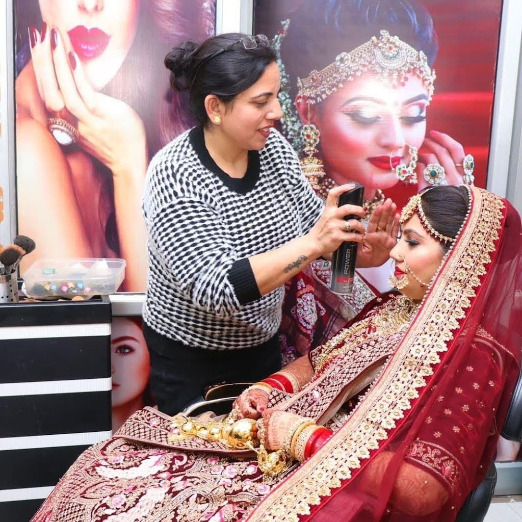 Moon Hair And Beauty Salon