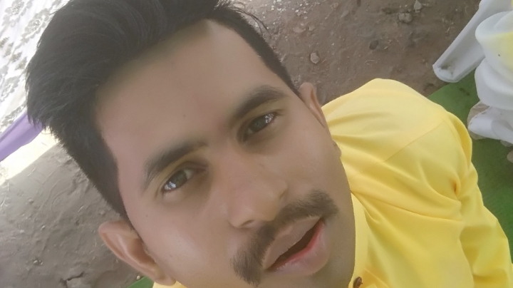 Ashish A C Gents Parlour