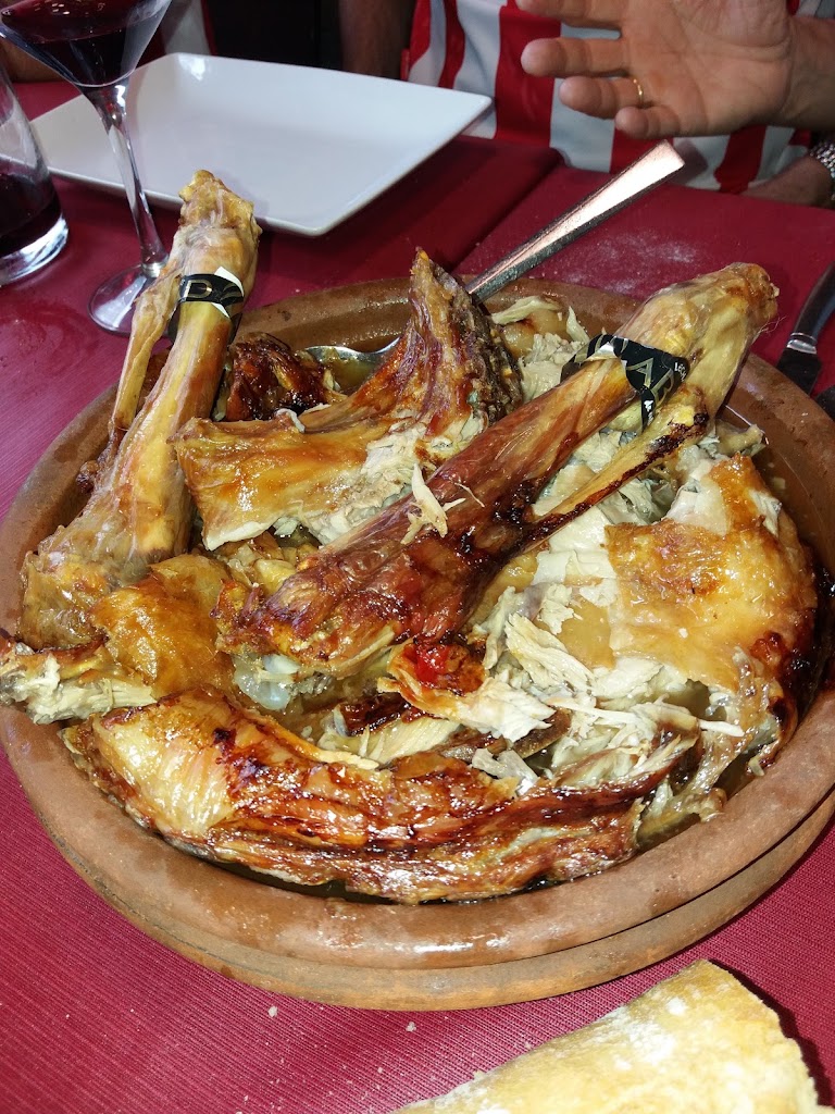 Taberna Harri Lutxana Barakaldo — Comida y bebida