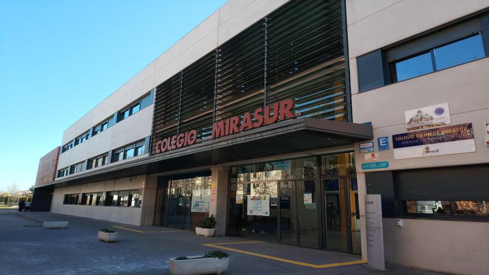 Colegio Mirasur — Edificio