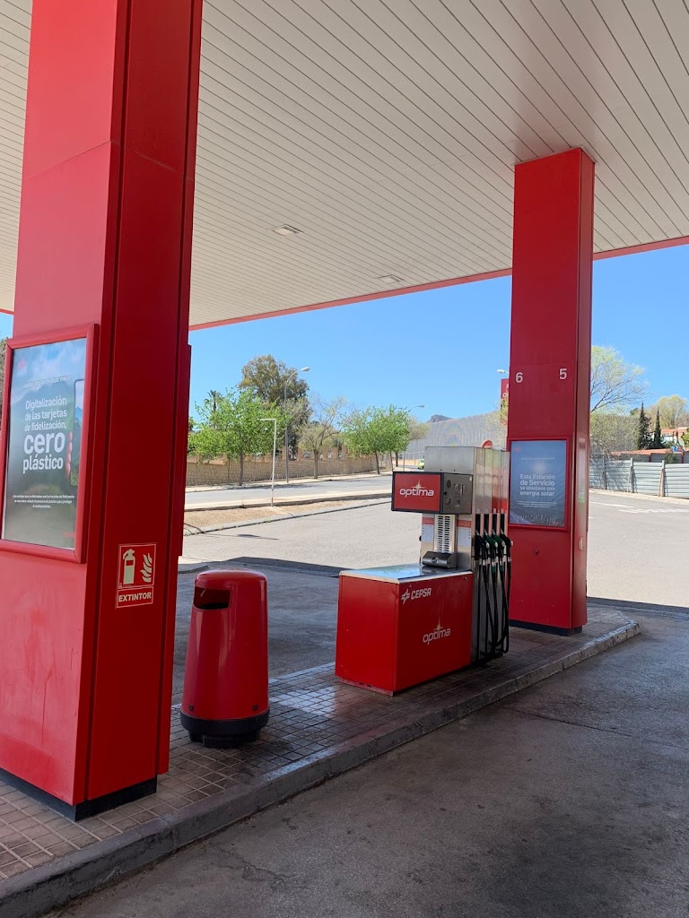 Estacion de servicio Cepsa — Estacion de servicio