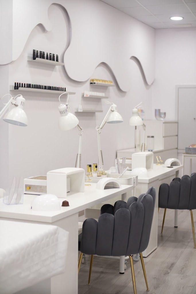 anua nails & beauty studio