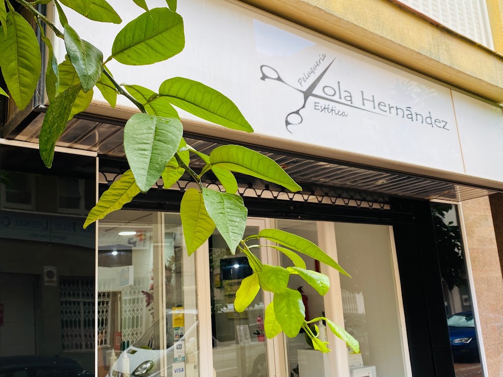 Salon Lola Hernandez — Exterior
