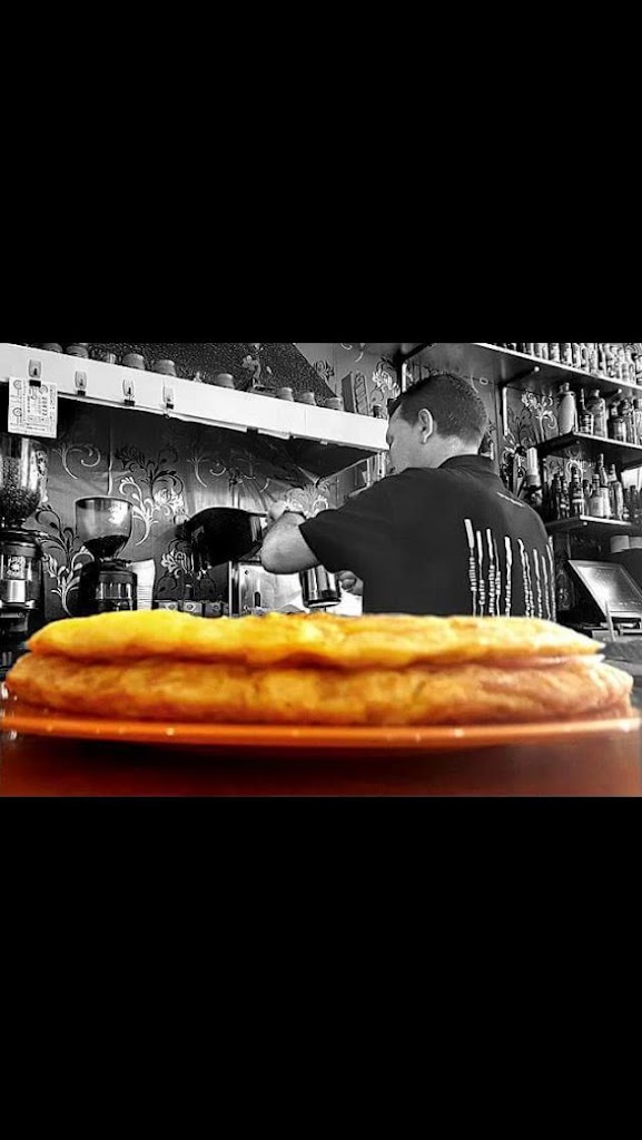 Bar El Rincon Del Chiste — Comida y bebida
