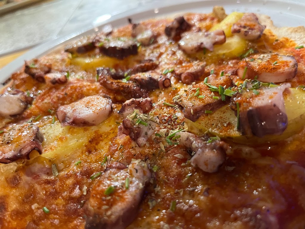 L'Antiga Sastreria — Pizza