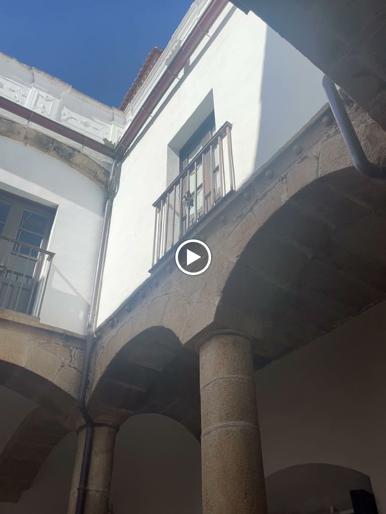Palacio de los Golfines de Abajo (Fundacion Tatiana) — Videos