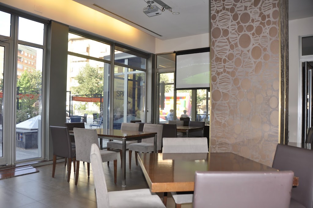 Restaurante Globales Castillo de Ayud — Ambiente