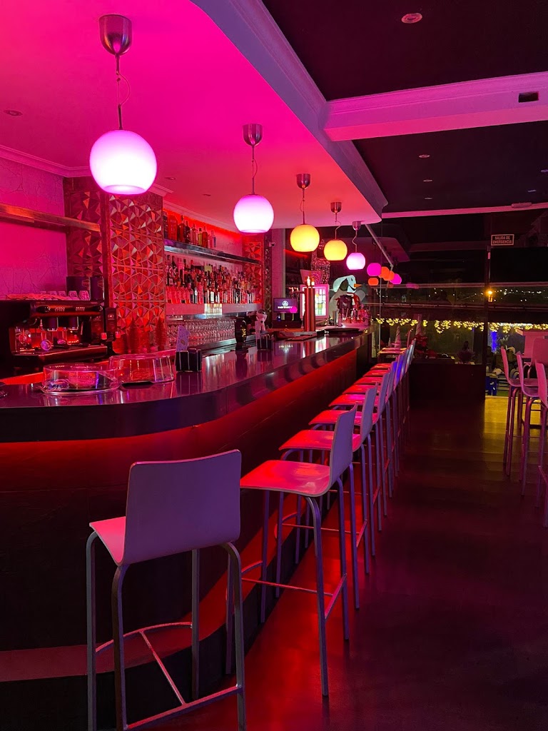 INFINITY BAR — Ambiente