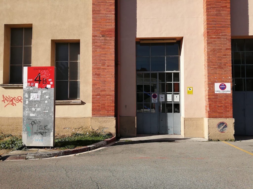 Colegio Oficial de Educadoras y Educadores Sociales de Navarra- Nafarroako Gizarte Hezitzaileen Elkargo Ofiziala — Del propietario