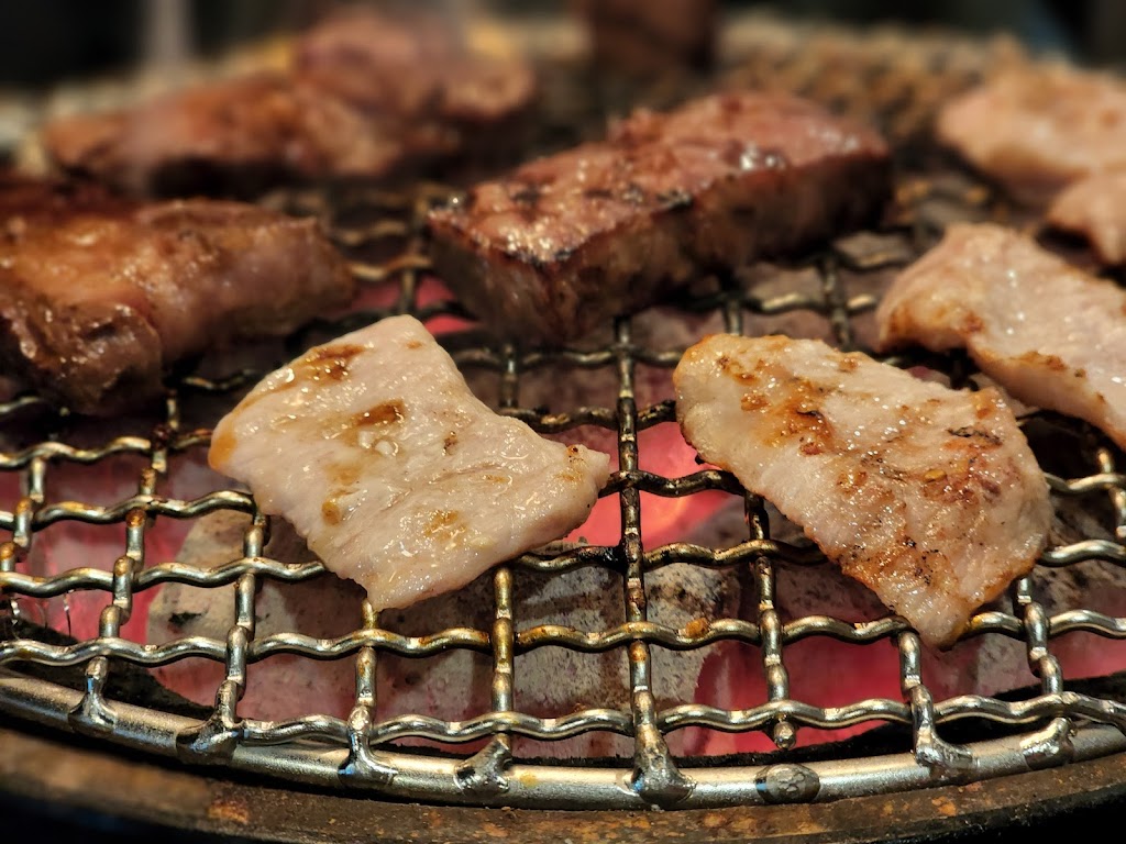 禾岡炭火燒肉 的照片