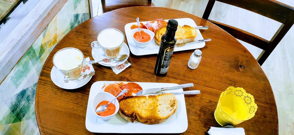 Cafe Bar PARASIQUERES — Comida y bebida