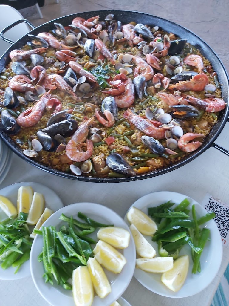 La Cafeteria — Paella