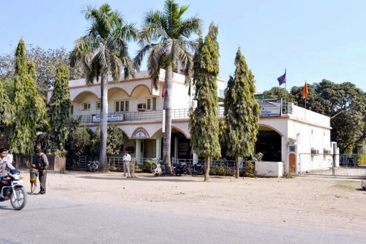 Kadambari Hotel And Restaurant