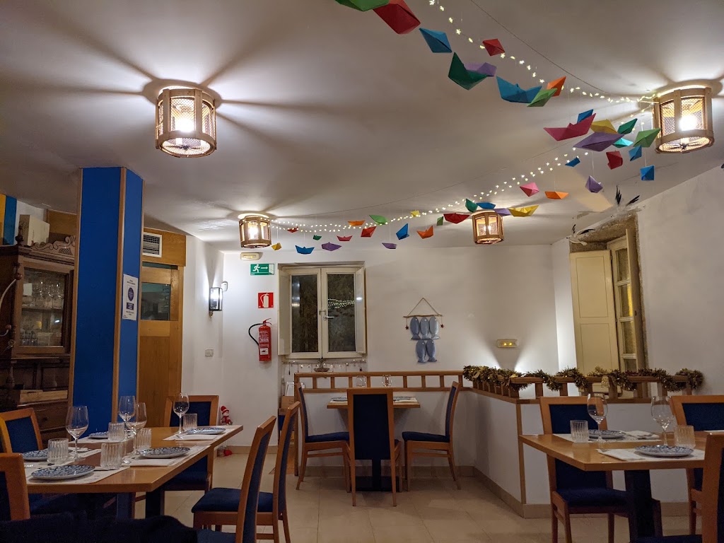 Mama Peixe Taberna — Ambiente