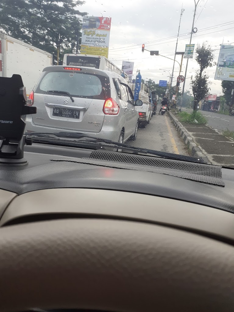 BENGKEL MOBIL PAK SUROTO