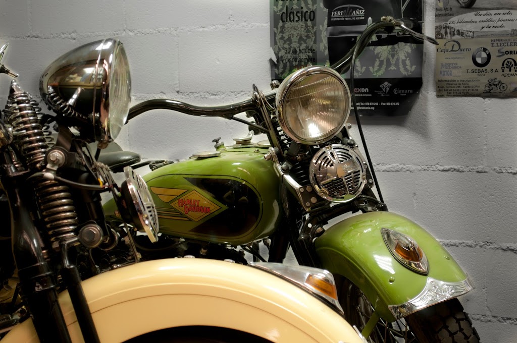 La Moto Antigua — Del propietario